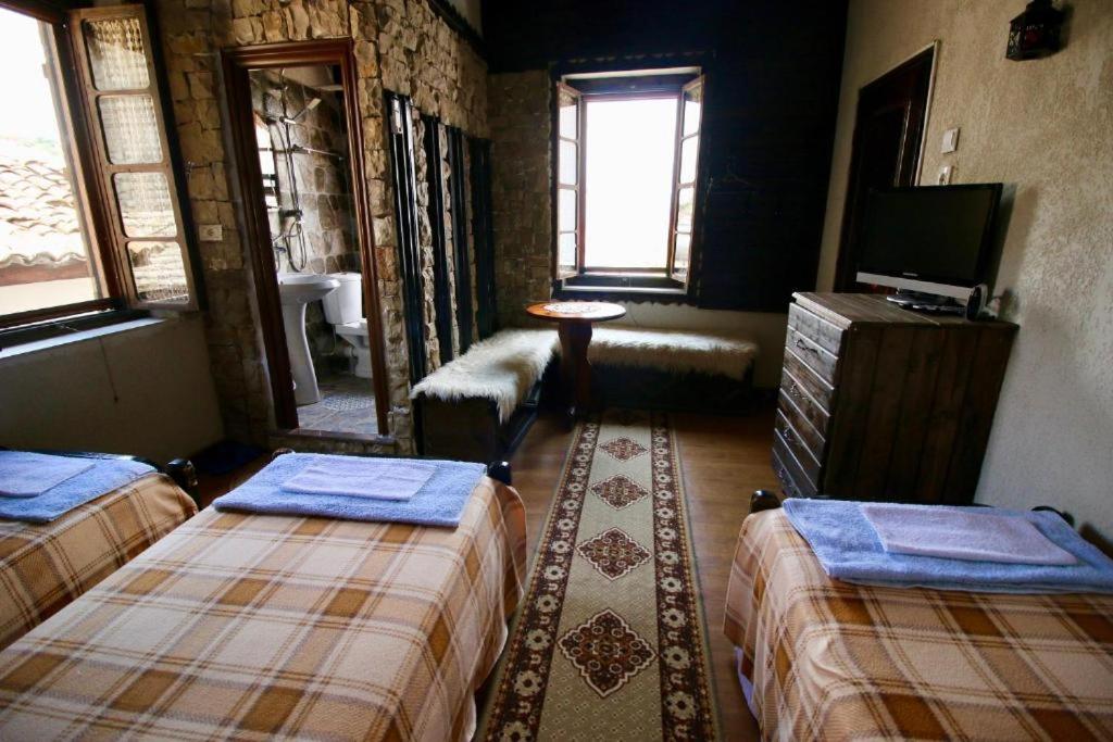 בראט Hotel Nasho Vruho מראה חיצוני תמונה