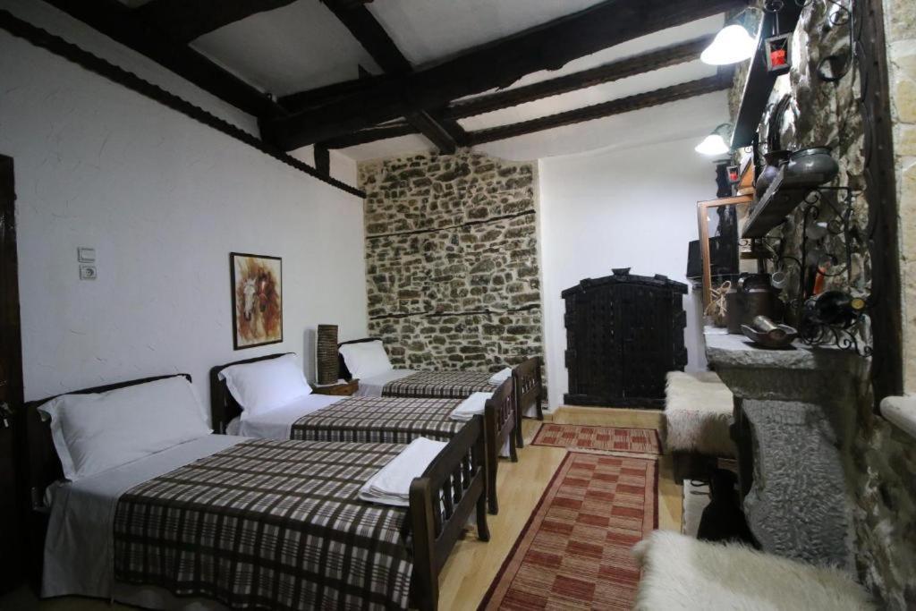 בראט Hotel Nasho Vruho מראה חיצוני תמונה
