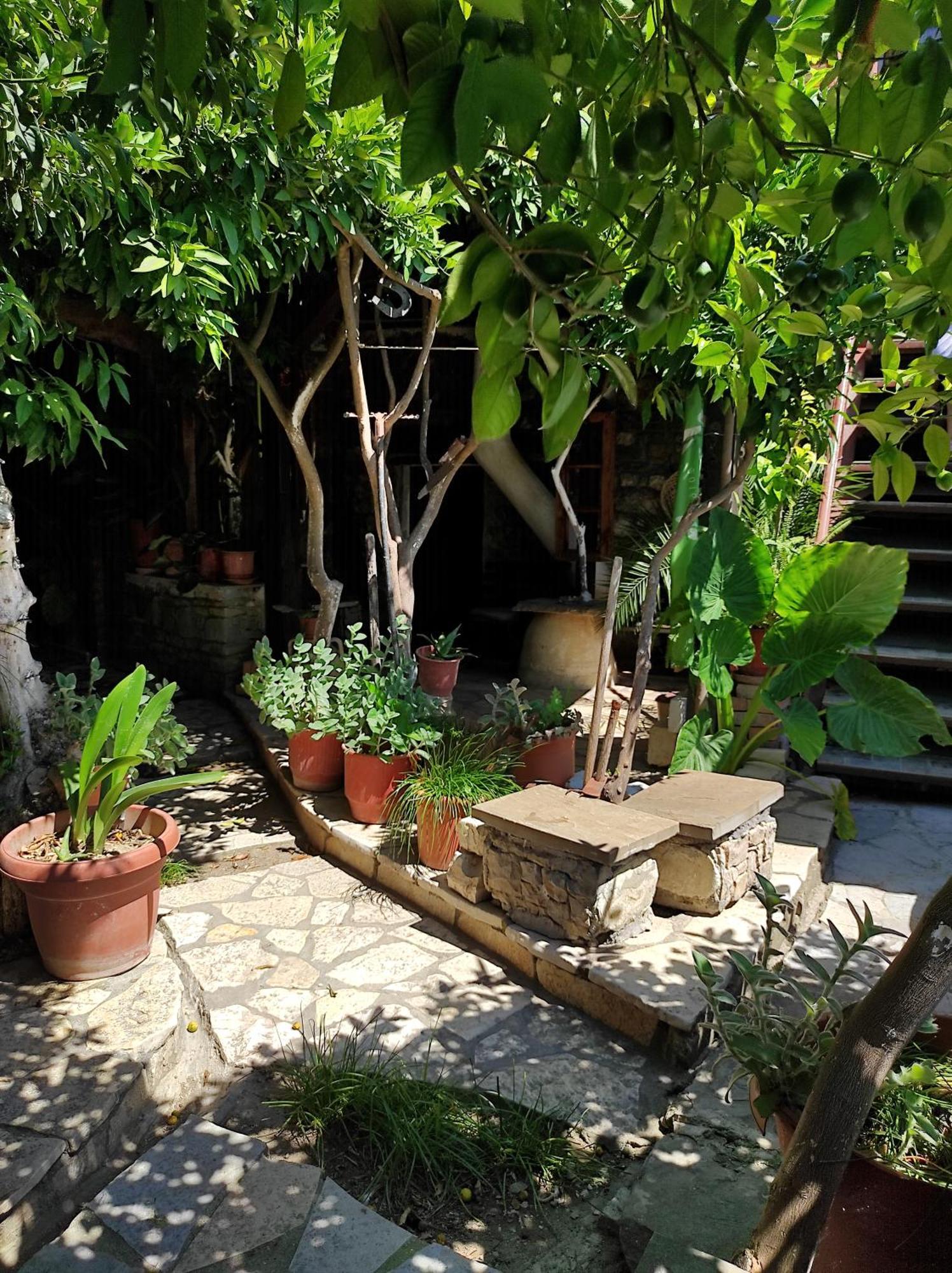 בראט Hotel Nasho Vruho מראה חיצוני תמונה